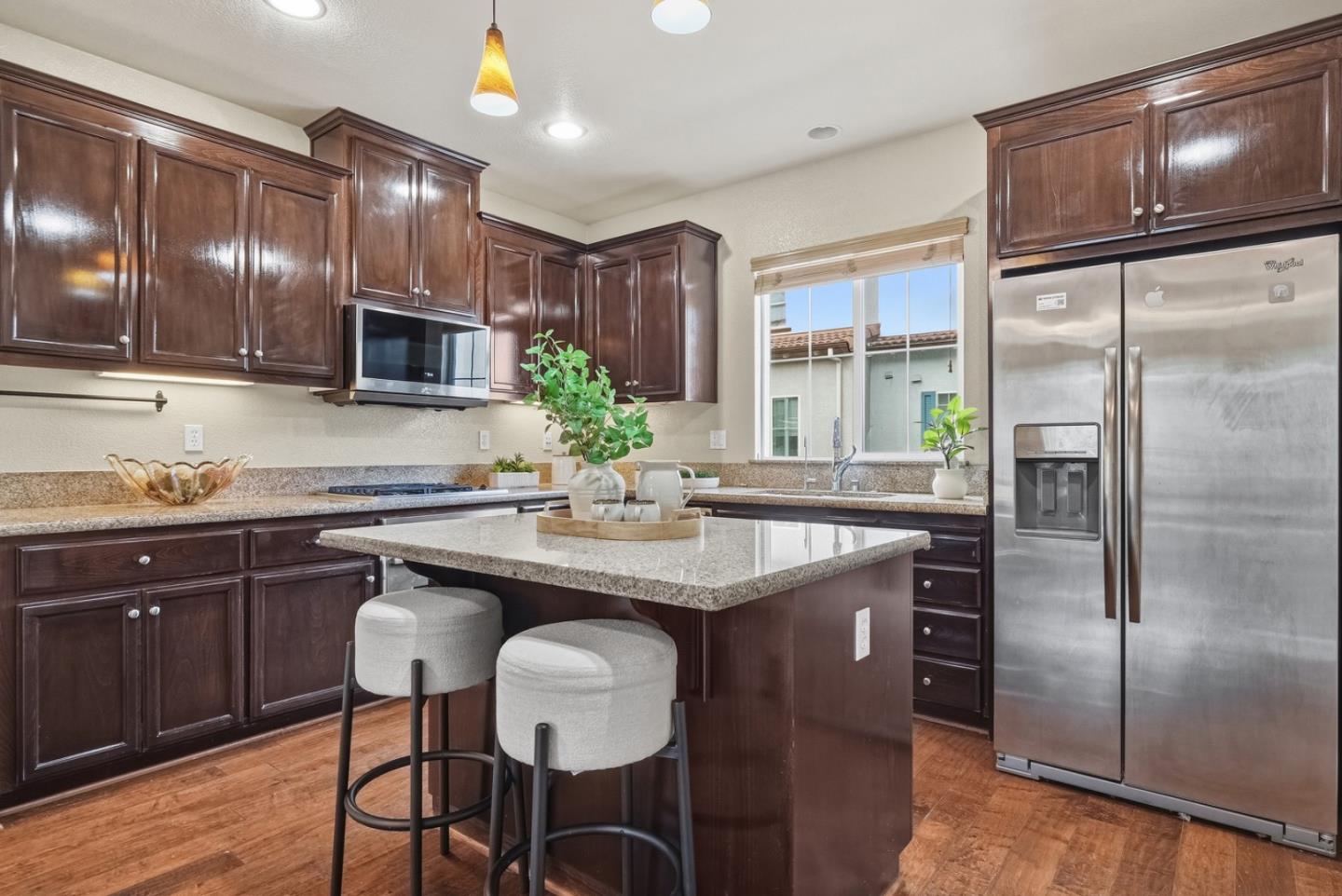 Detail Gallery Image 10 of 42 For 1745 Hillebrant Pl, Santa Clara,  CA 95050 - 2 Beds | 2/1 Baths