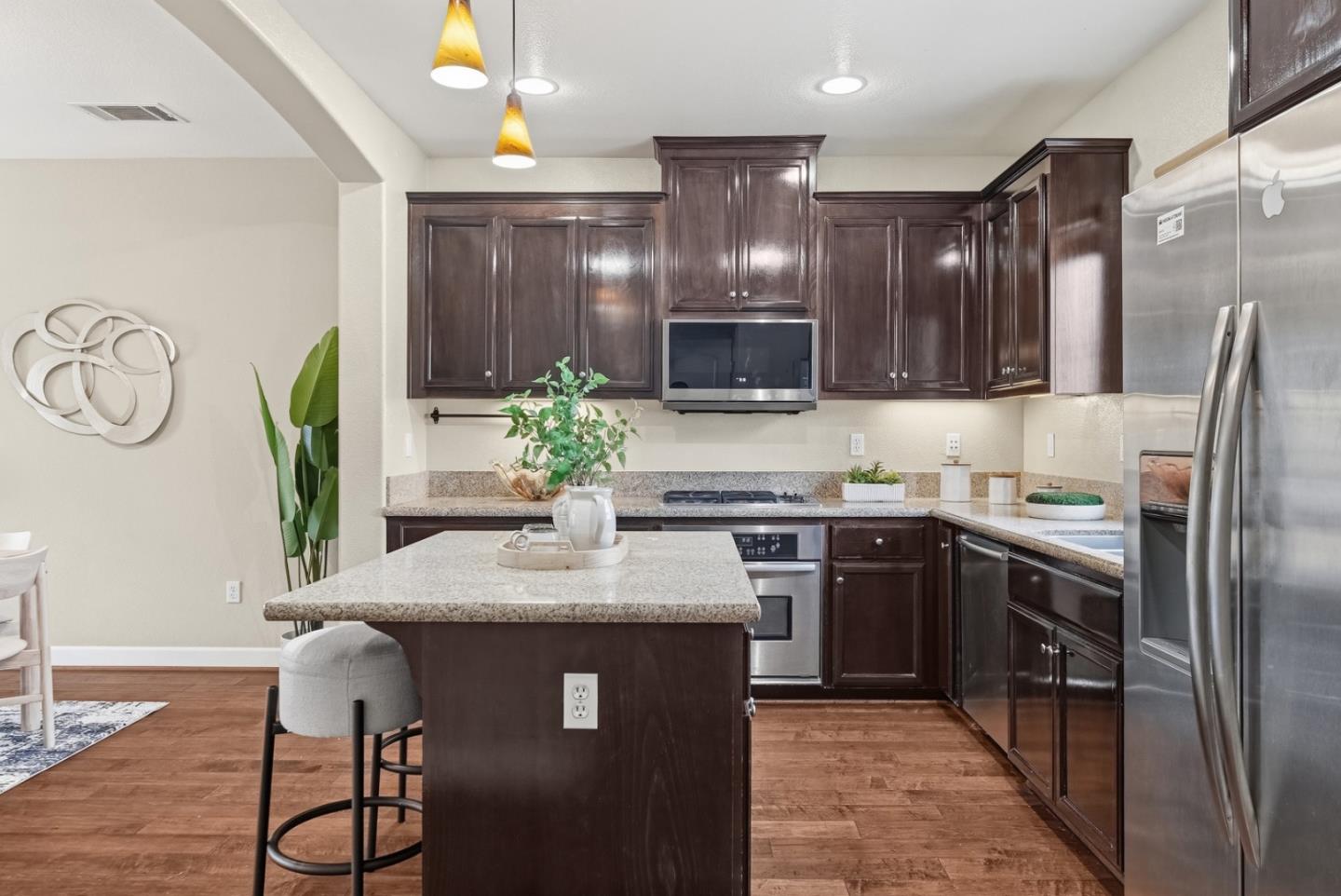 Detail Gallery Image 11 of 42 For 1745 Hillebrant Pl, Santa Clara,  CA 95050 - 2 Beds | 2/1 Baths