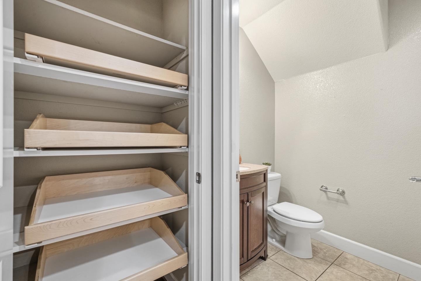 Detail Gallery Image 16 of 42 For 1745 Hillebrant Pl, Santa Clara,  CA 95050 - 2 Beds | 2/1 Baths