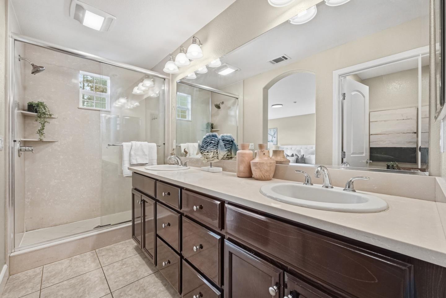 Detail Gallery Image 21 of 42 For 1745 Hillebrant Pl, Santa Clara,  CA 95050 - 2 Beds | 2/1 Baths