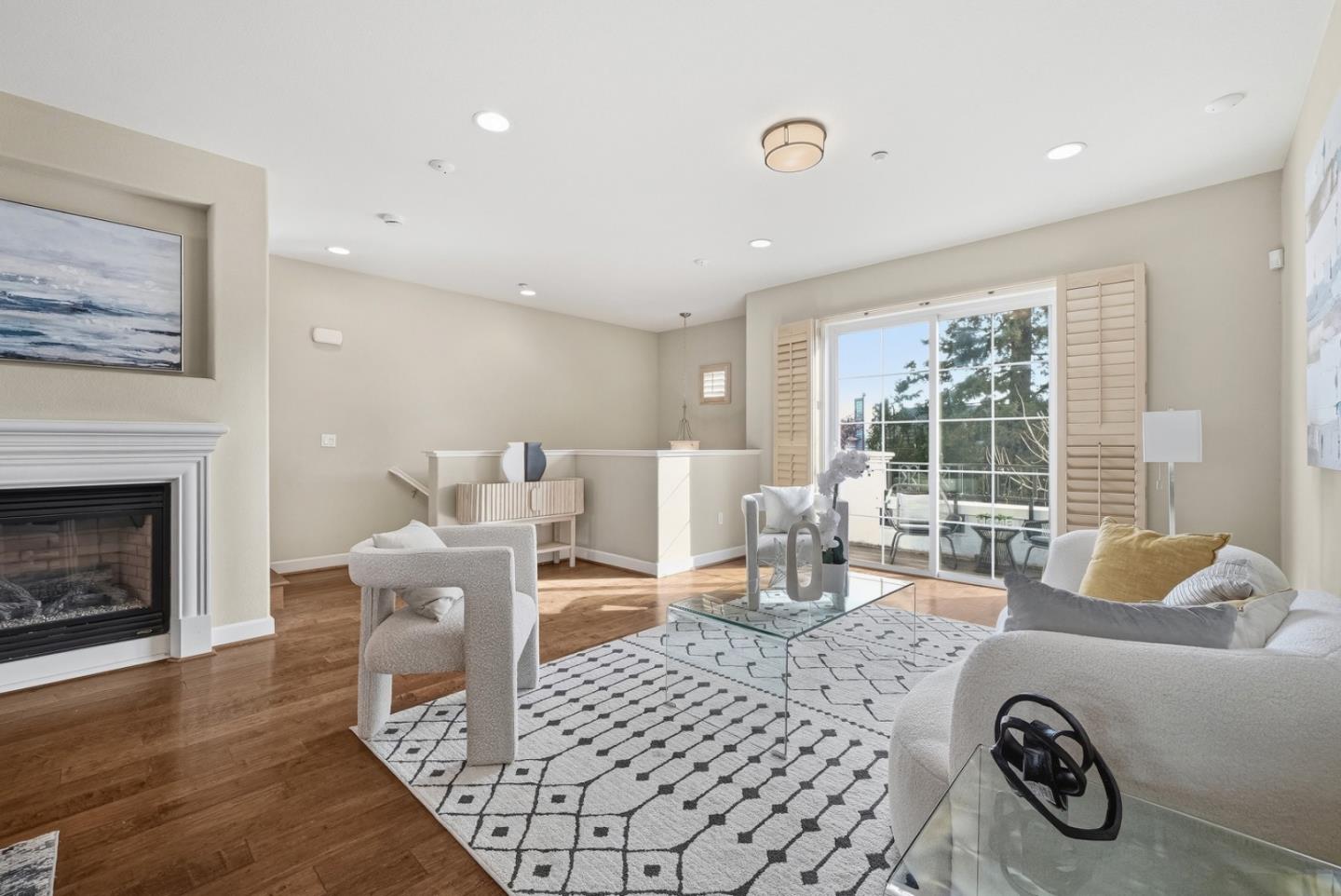 Detail Gallery Image 3 of 42 For 1745 Hillebrant Pl, Santa Clara,  CA 95050 - 2 Beds | 2/1 Baths