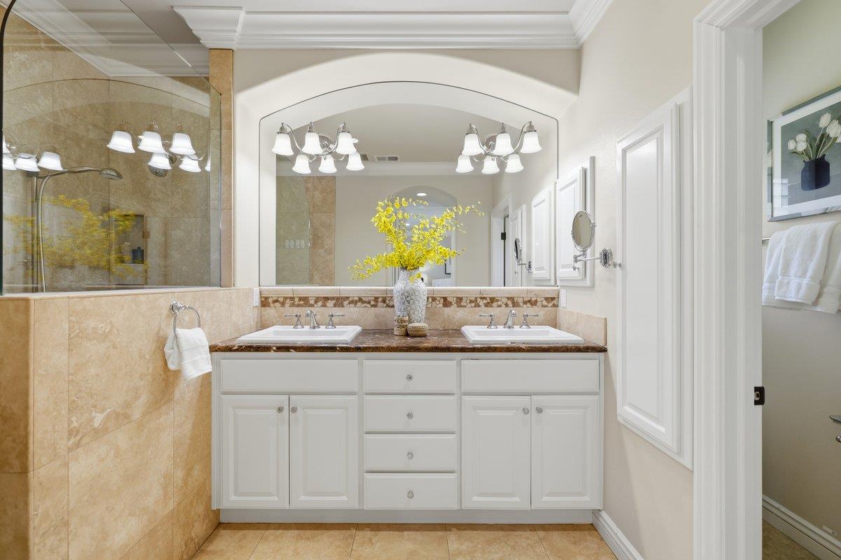 Detail Gallery Image 23 of 72 For 6512 Bose Ln, San Jose,  CA 95120 - 5 Beds | 4/1 Baths