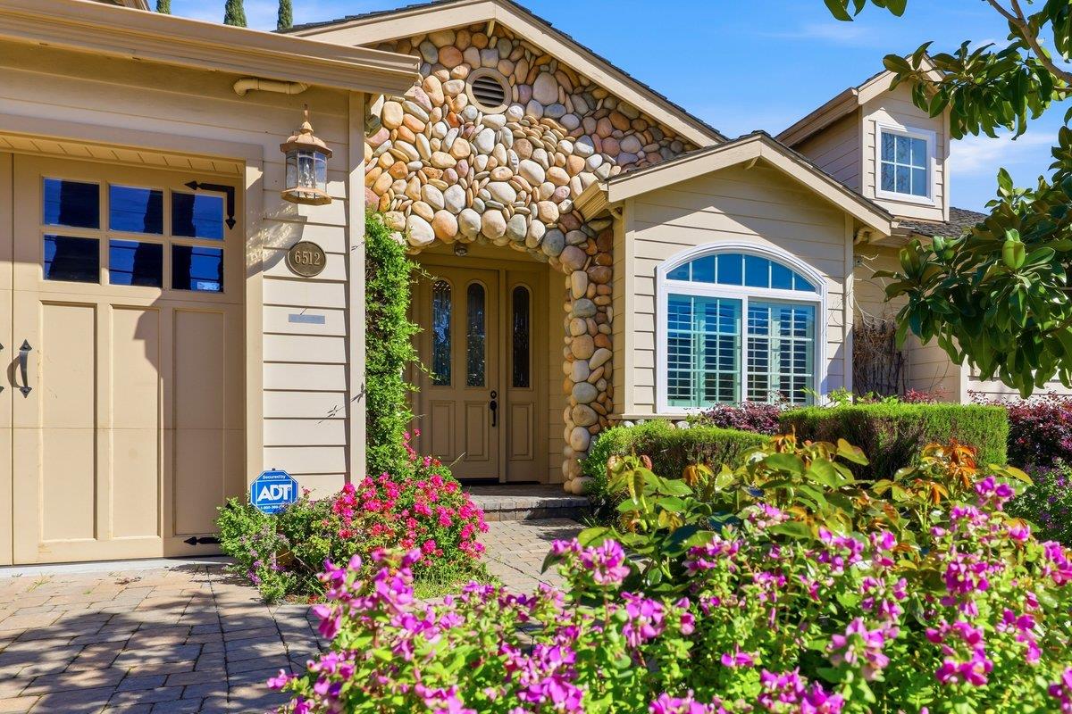 Detail Gallery Image 3 of 72 For 6512 Bose Ln, San Jose,  CA 95120 - 5 Beds | 4/1 Baths
