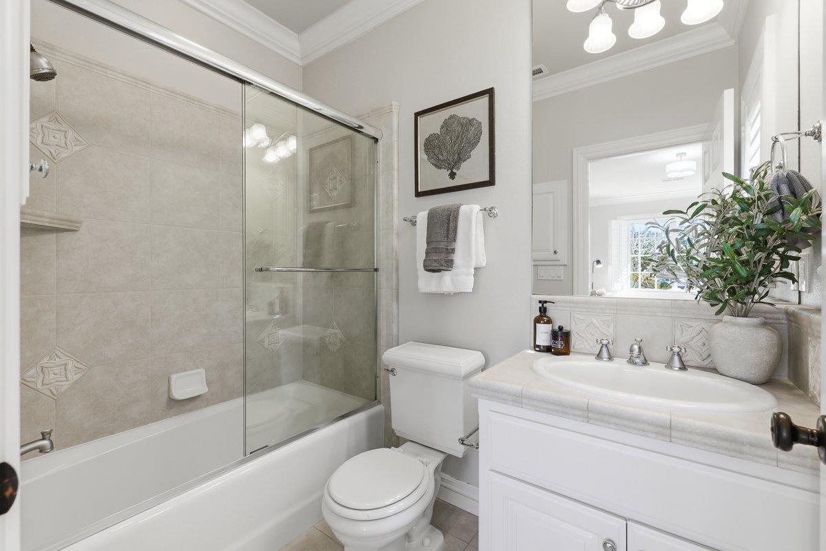 Detail Gallery Image 34 of 72 For 6512 Bose Ln, San Jose,  CA 95120 - 5 Beds | 4/1 Baths