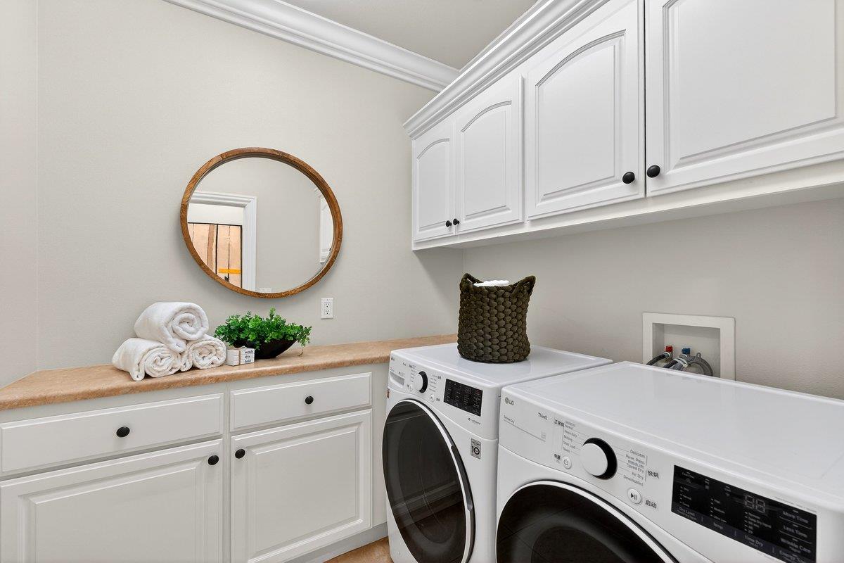 Detail Gallery Image 35 of 72 For 6512 Bose Ln, San Jose,  CA 95120 - 5 Beds | 4/1 Baths