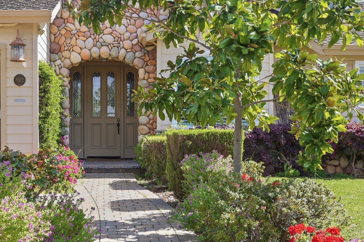 Detail Gallery Image 49 of 72 For 6512 Bose Ln, San Jose,  CA 95120 - 5 Beds | 4/1 Baths