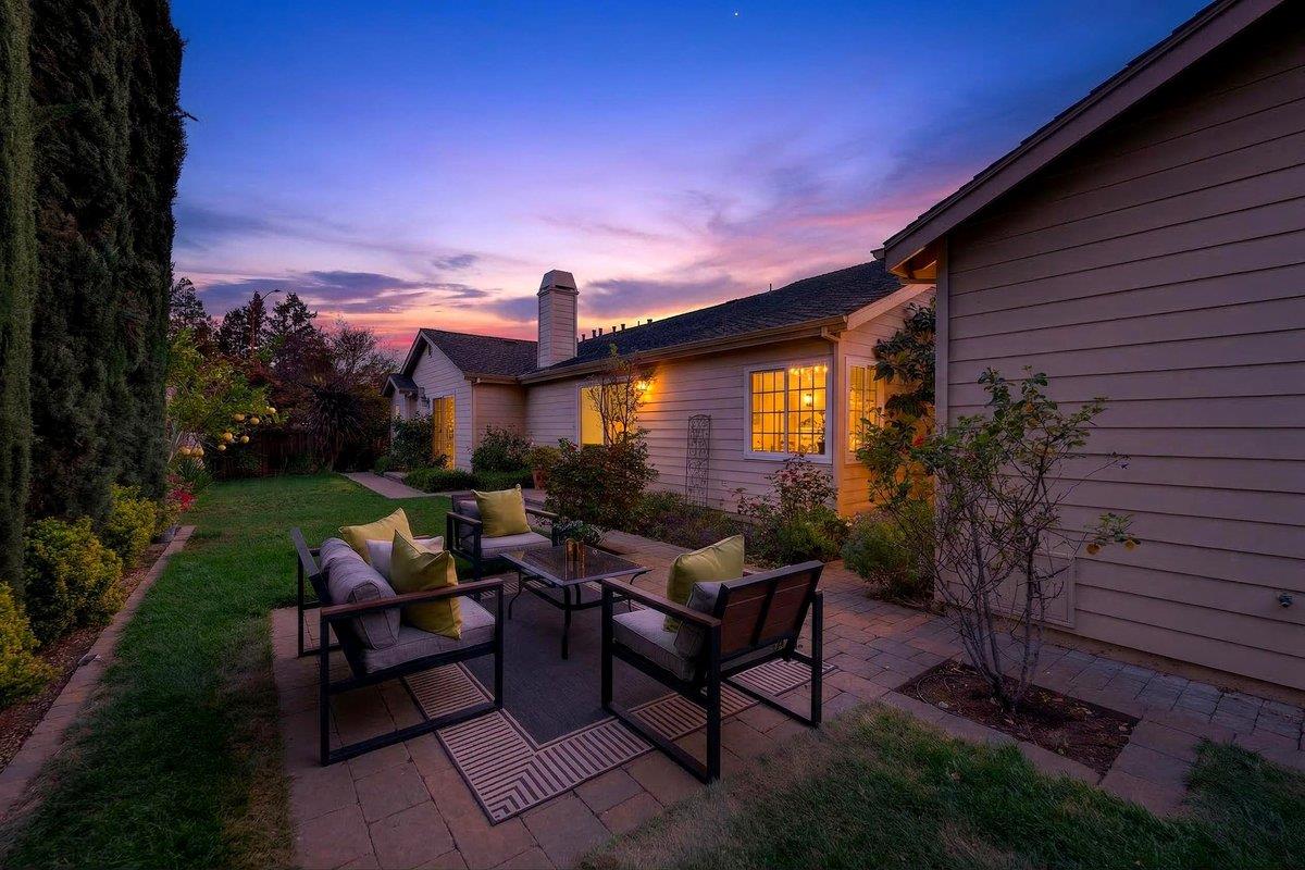 Detail Gallery Image 61 of 72 For 6512 Bose Ln, San Jose,  CA 95120 - 5 Beds | 4/1 Baths