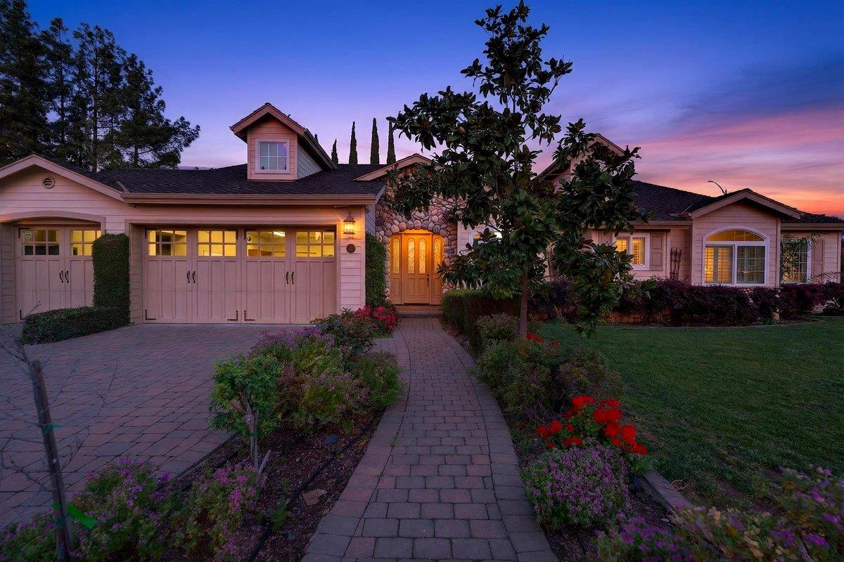 Detail Gallery Image 63 of 72 For 6512 Bose Ln, San Jose,  CA 95120 - 5 Beds | 4/1 Baths