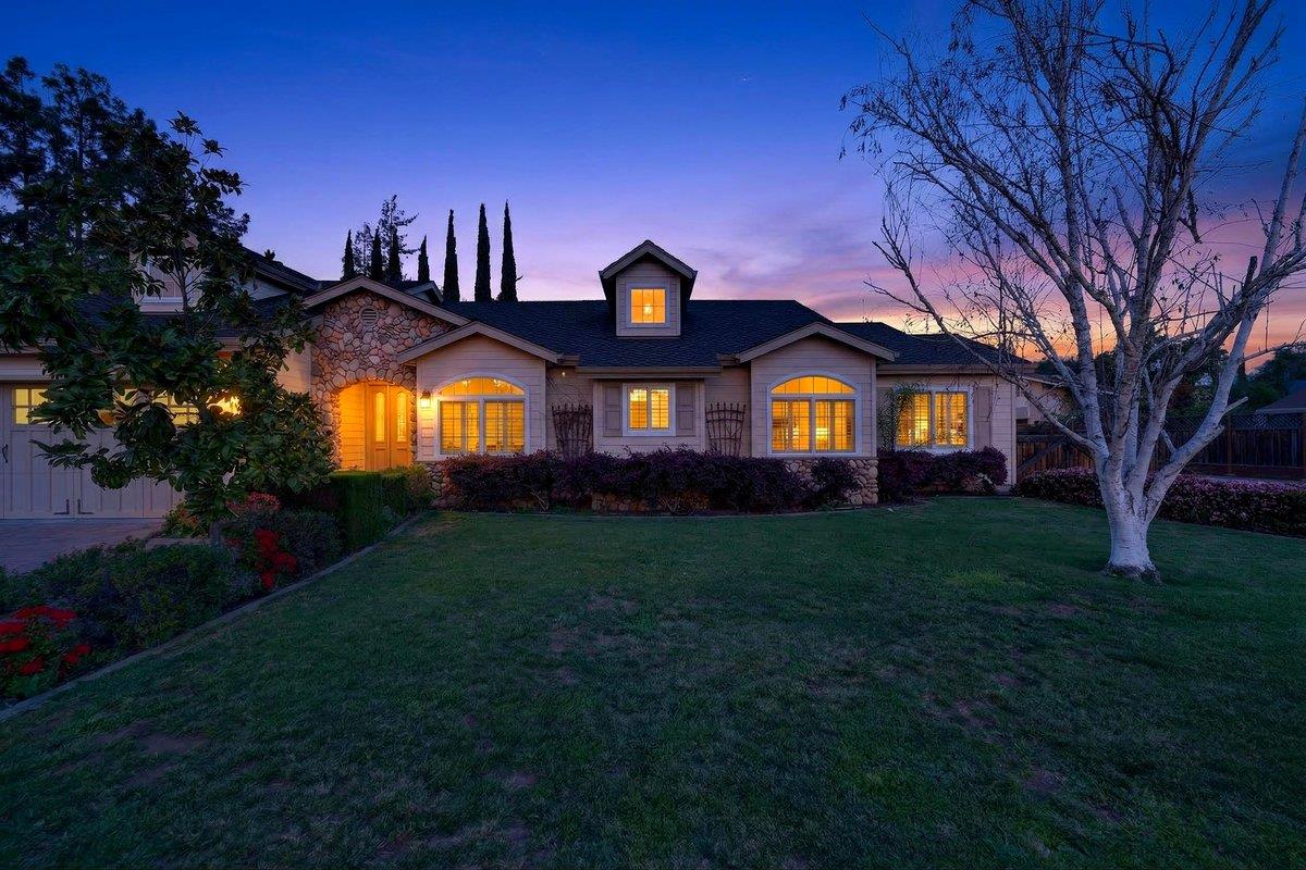 Detail Gallery Image 66 of 72 For 6512 Bose Ln, San Jose,  CA 95120 - 5 Beds | 4/1 Baths