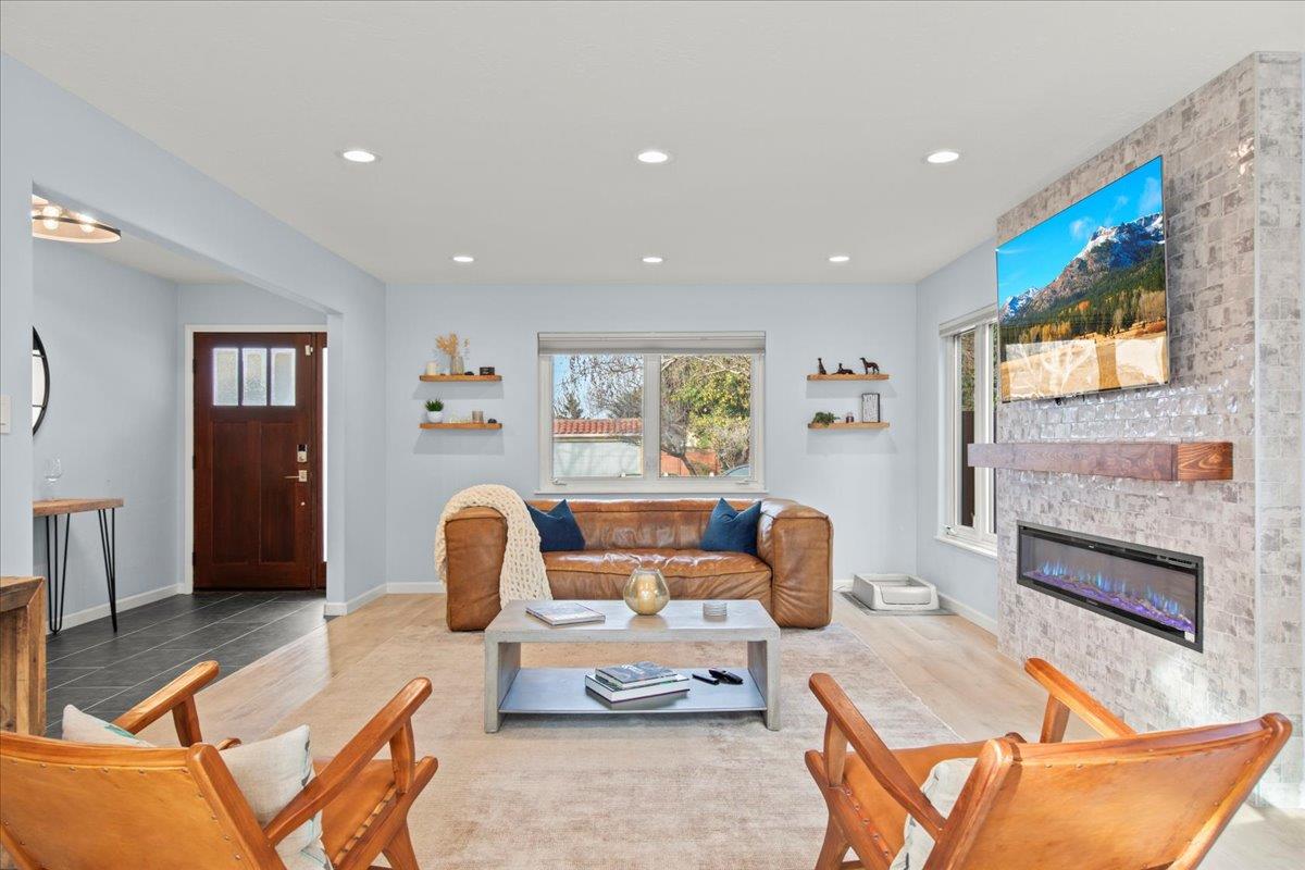 Detail Gallery Image 6 of 35 For 1482 Ridgeley Dr, Campbell,  CA 95008 - 3 Beds | 2 Baths