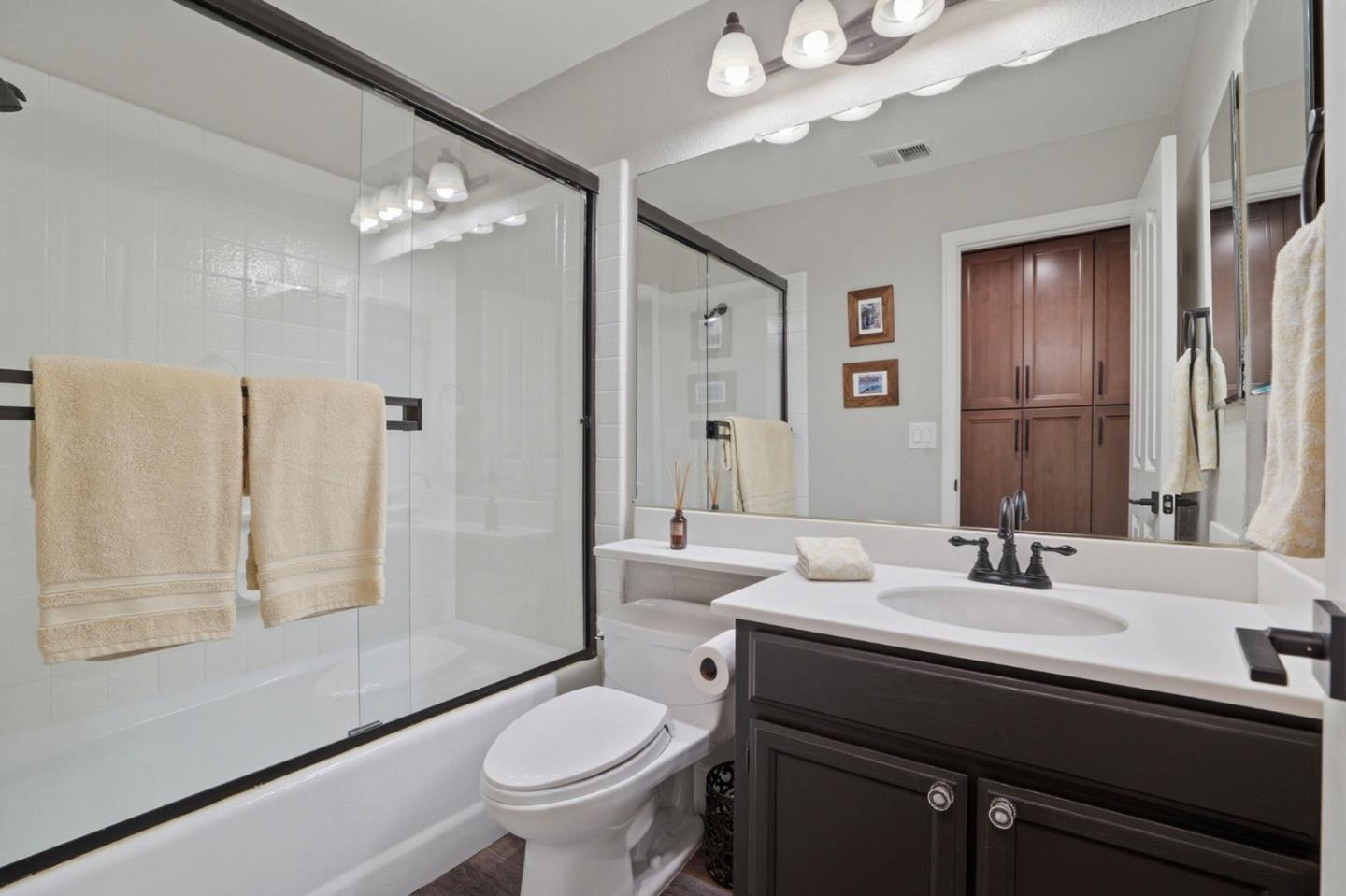 Detail Gallery Image 27 of 53 For 7945 Caledonia Dr, San Jose,  CA 95135 - 2 Beds | 2 Baths