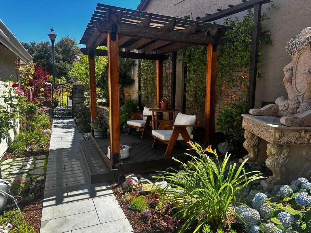 Detail Gallery Image 40 of 53 For 7945 Caledonia Dr, San Jose,  CA 95135 - 2 Beds | 2 Baths