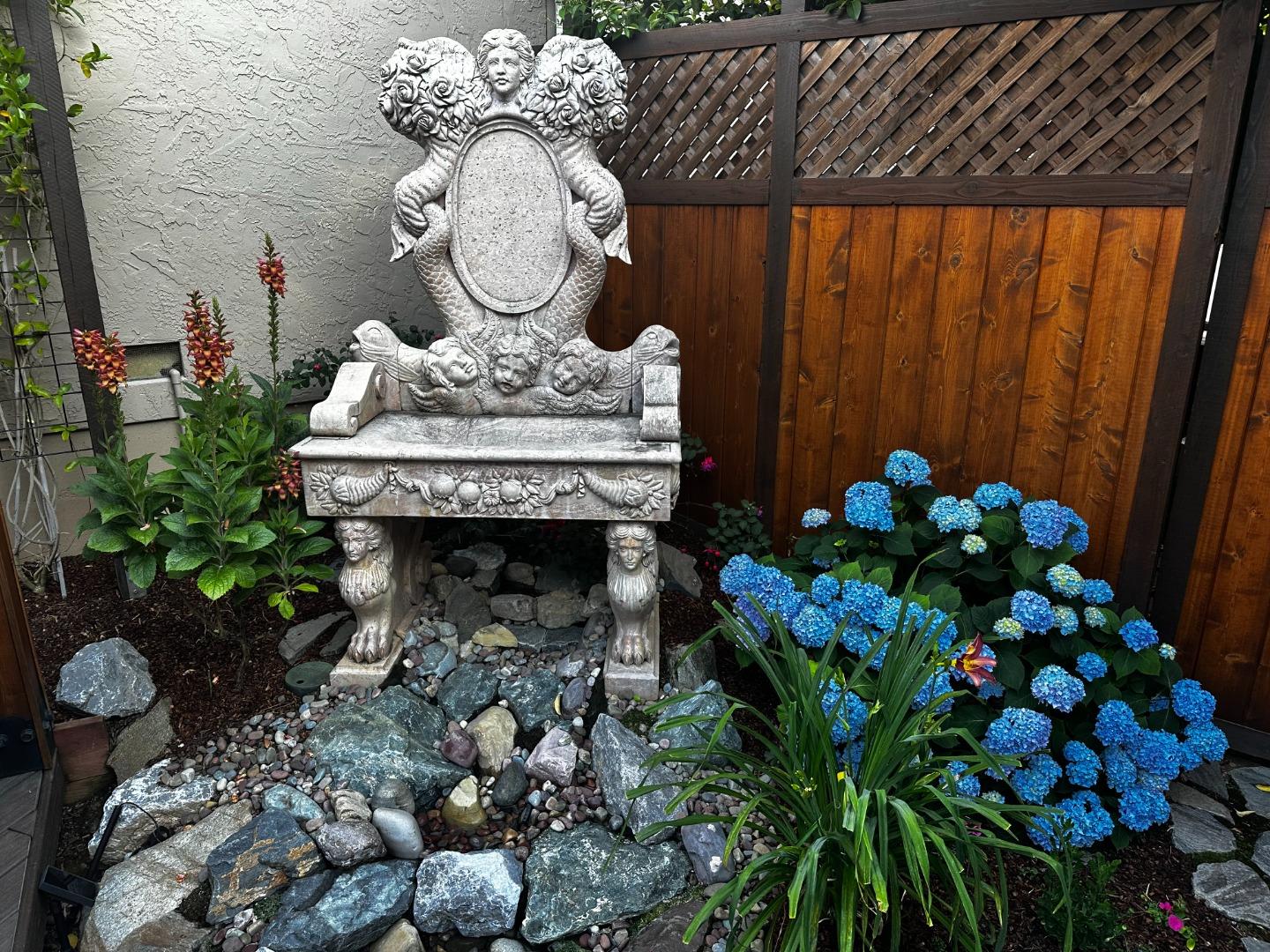 Detail Gallery Image 41 of 53 For 7945 Caledonia Dr, San Jose,  CA 95135 - 2 Beds | 2 Baths