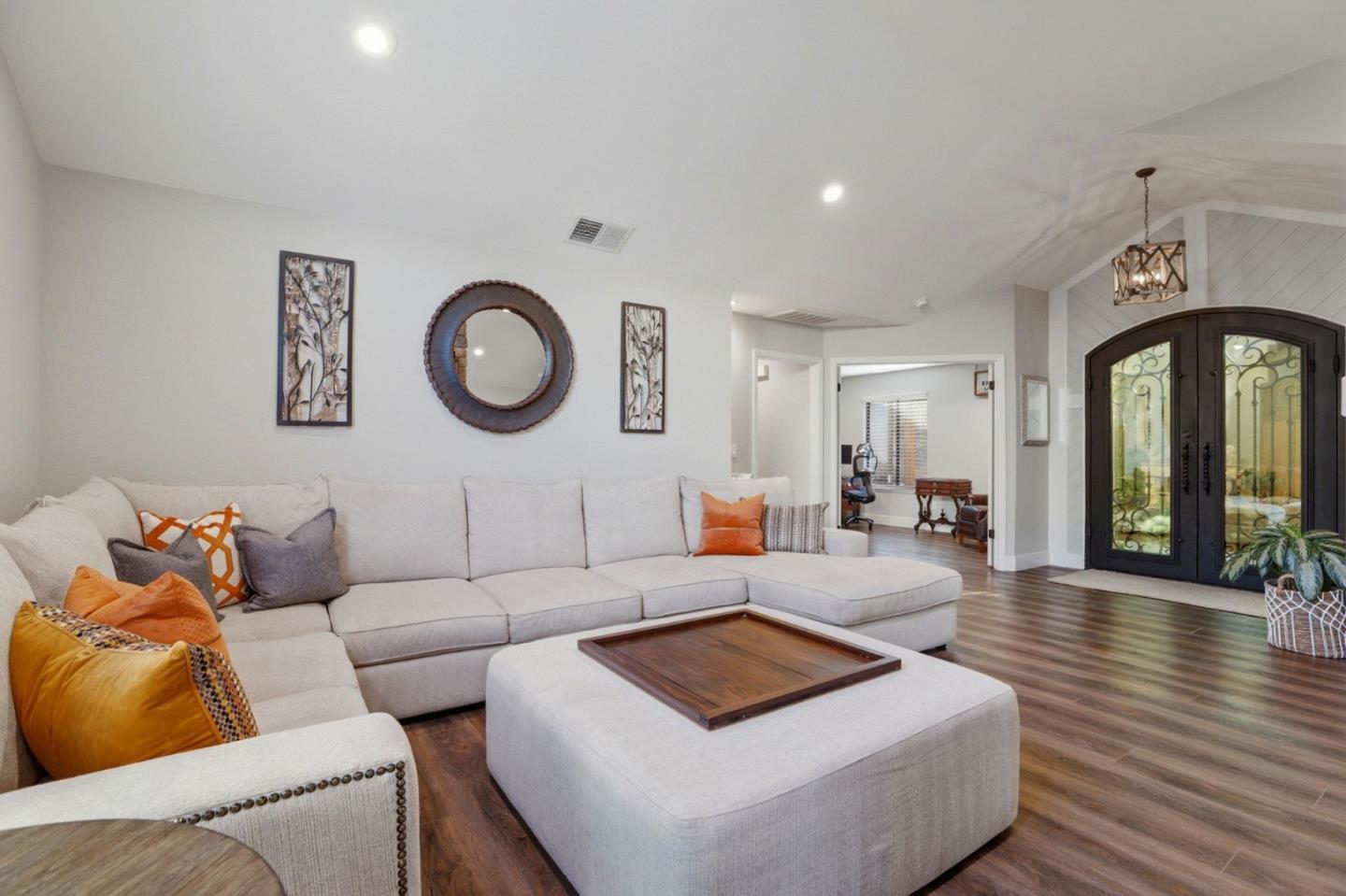 Detail Gallery Image 9 of 53 For 7945 Caledonia Dr, San Jose,  CA 95135 - 2 Beds | 2 Baths