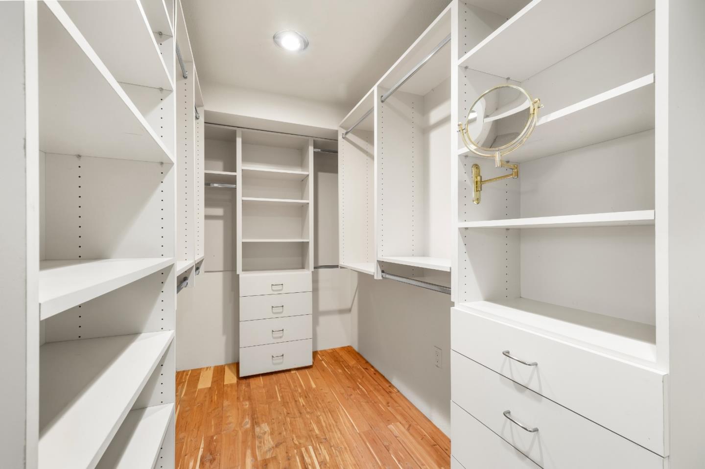 Detail Gallery Image 29 of 37 For 624 Riverview Dr, Capitola,  CA 95010 - 2 Beds | 1 Baths