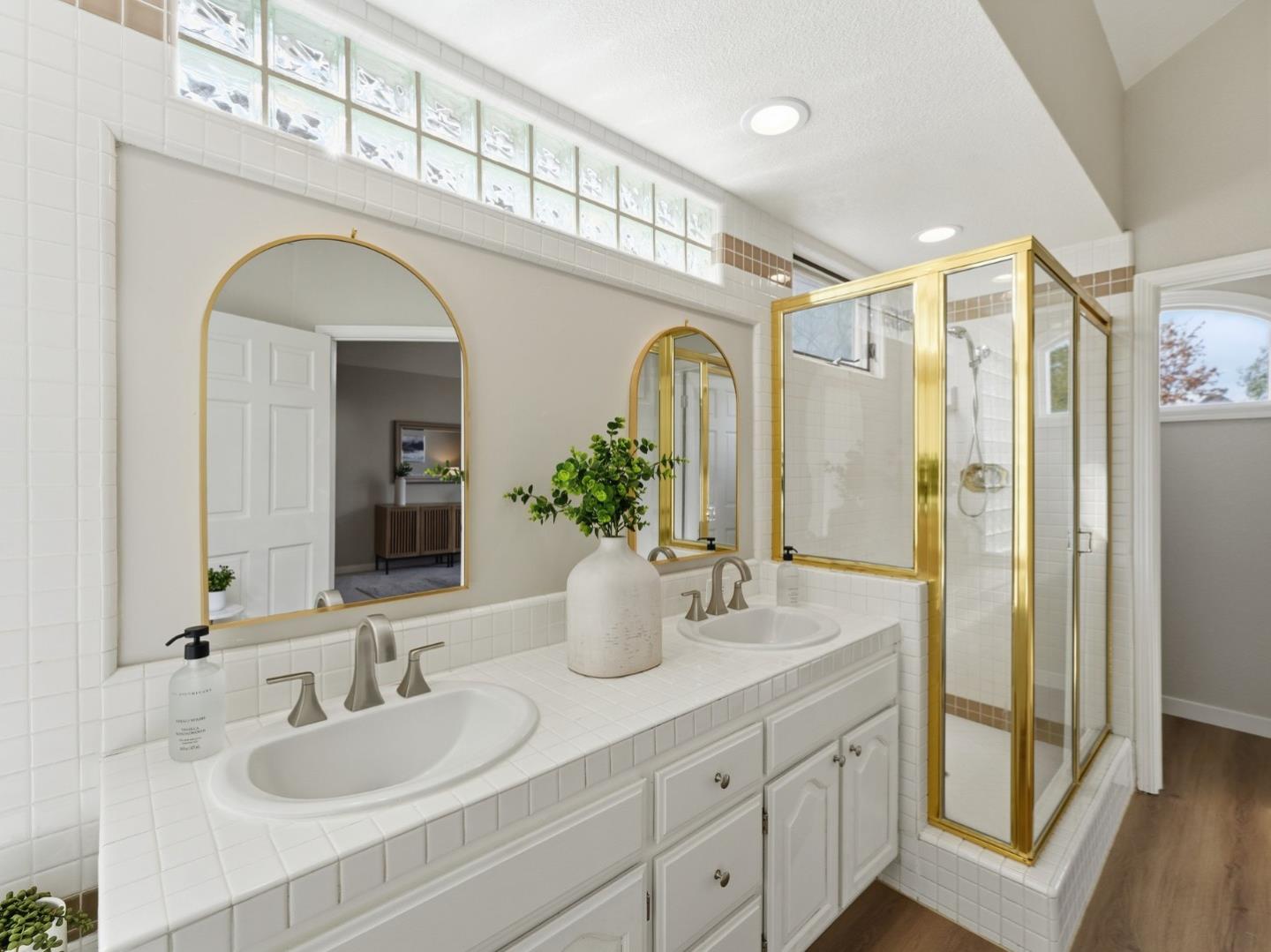 Detail Gallery Image 19 of 29 For 6492 Hirabayashi Dr, San Jose,  CA 95120 - 4 Beds | 2/1 Baths