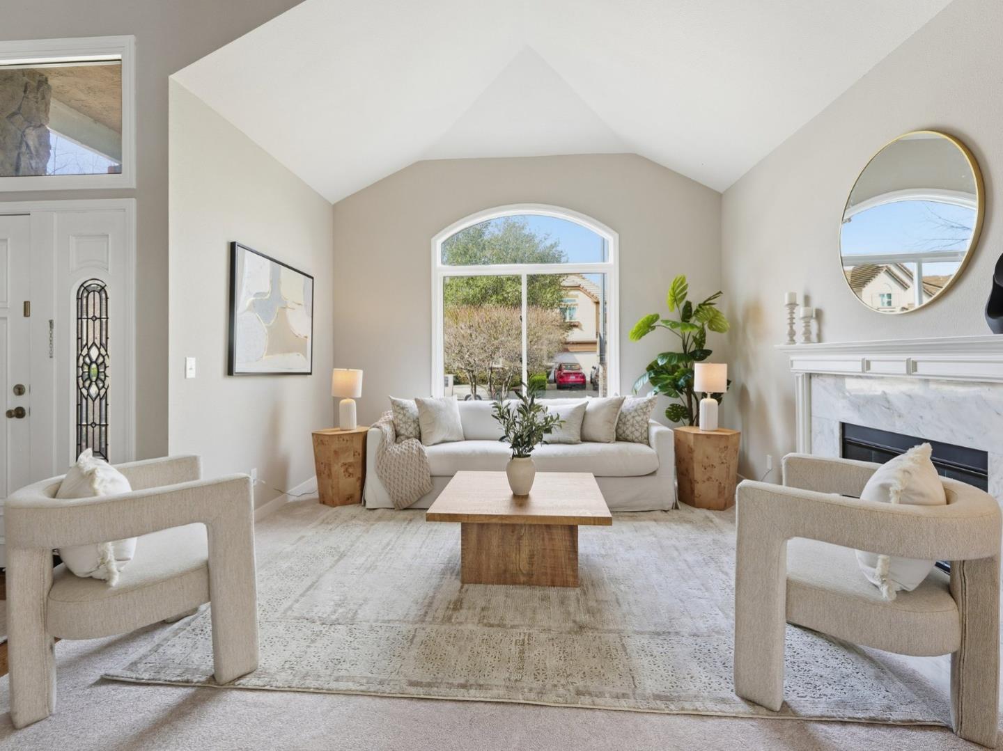 Detail Gallery Image 4 of 29 For 6492 Hirabayashi Dr, San Jose,  CA 95120 - 4 Beds | 2/1 Baths