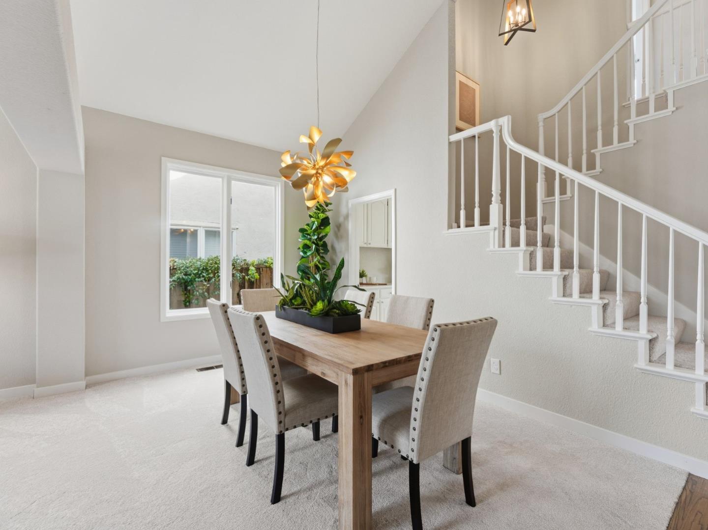 Detail Gallery Image 5 of 29 For 6492 Hirabayashi Dr, San Jose,  CA 95120 - 4 Beds | 2/1 Baths