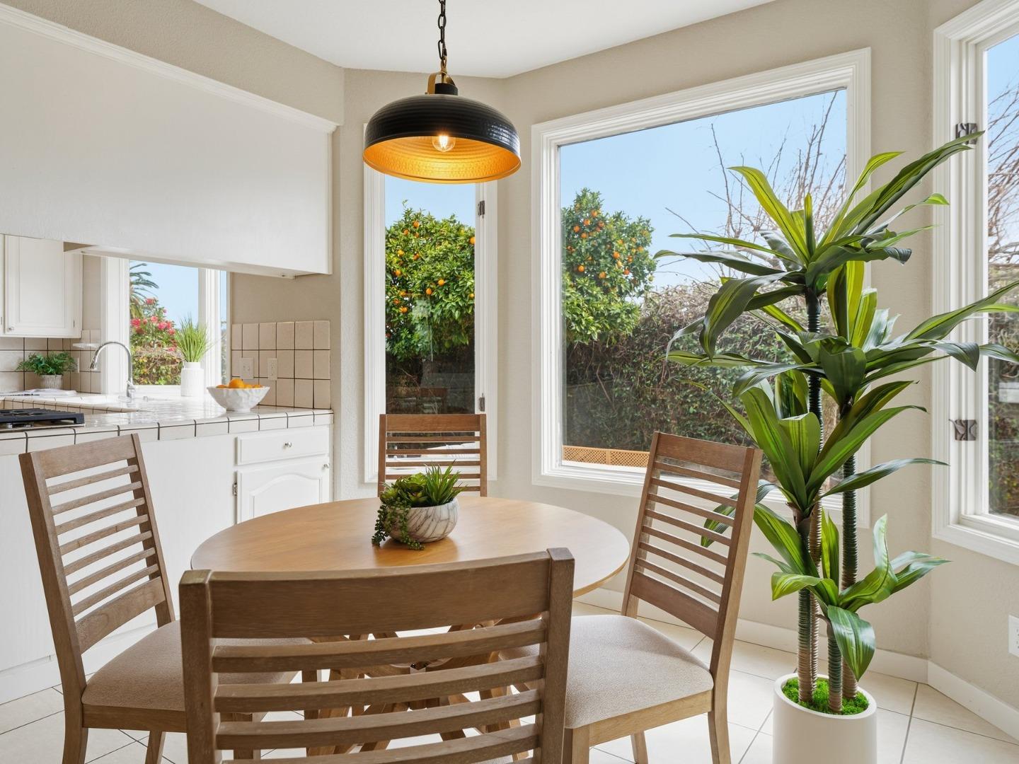 Detail Gallery Image 9 of 29 For 6492 Hirabayashi Dr, San Jose,  CA 95120 - 4 Beds | 2/1 Baths