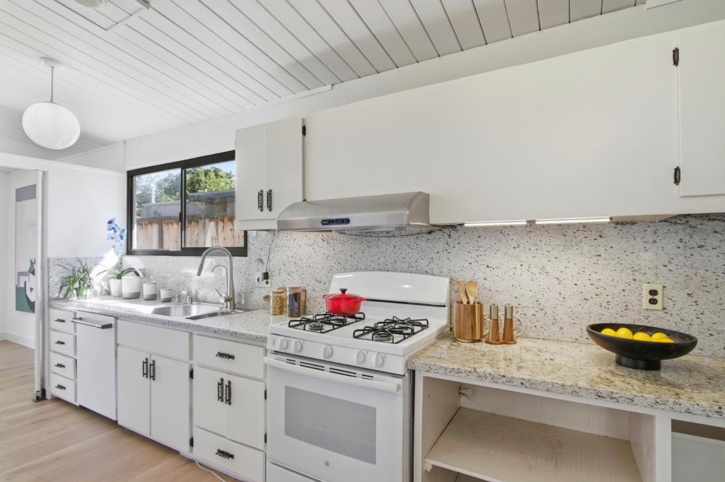 Detail Gallery Image 20 of 52 For 721 Stendhal Ln, Cupertino,  CA 95014 - 4 Beds | 3 Baths