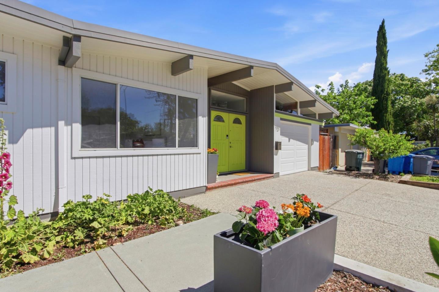 Detail Gallery Image 38 of 52 For 721 Stendhal Ln, Cupertino,  CA 95014 - 4 Beds | 3 Baths