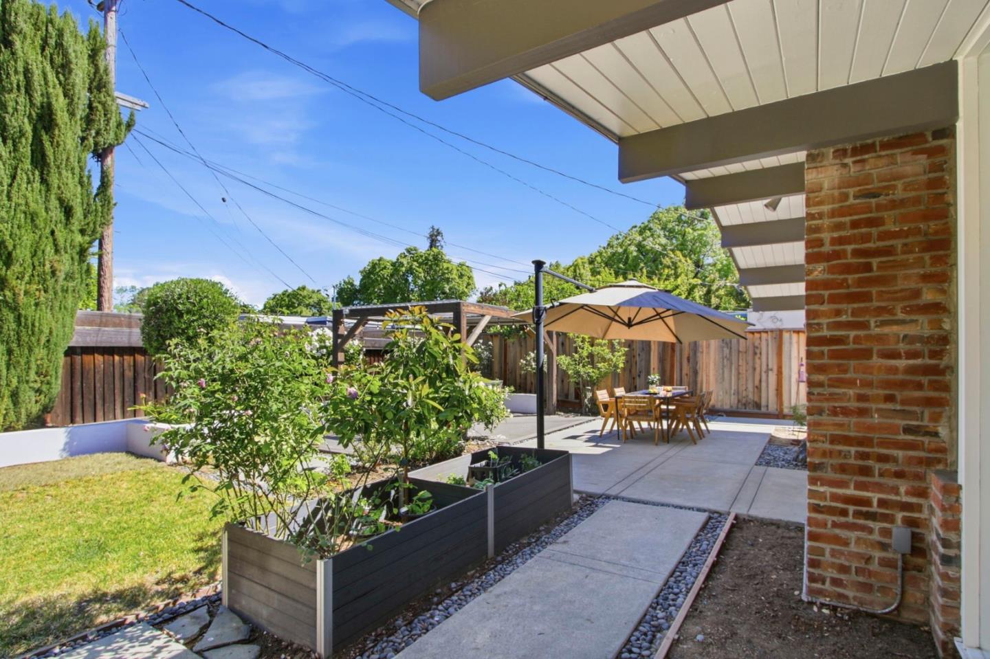 Detail Gallery Image 39 of 52 For 721 Stendhal Ln, Cupertino,  CA 95014 - 4 Beds | 3 Baths