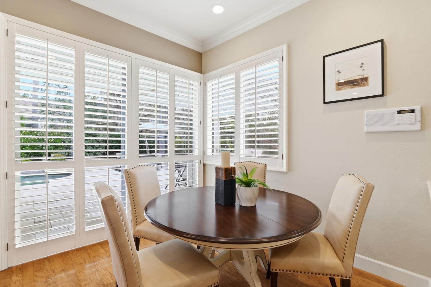 Detail Gallery Image 19 of 63 For 1134 Falcon Ridge Ct, San Jose,  CA 95120 - 5 Beds | 3/1 Baths