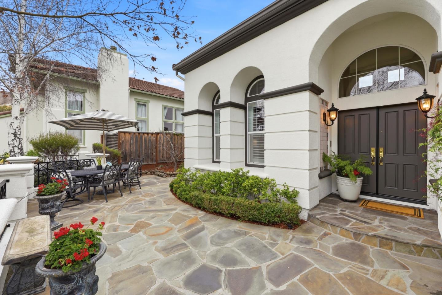 Detail Gallery Image 4 of 63 For 1134 Falcon Ridge Ct, San Jose,  CA 95120 - 5 Beds | 3/1 Baths