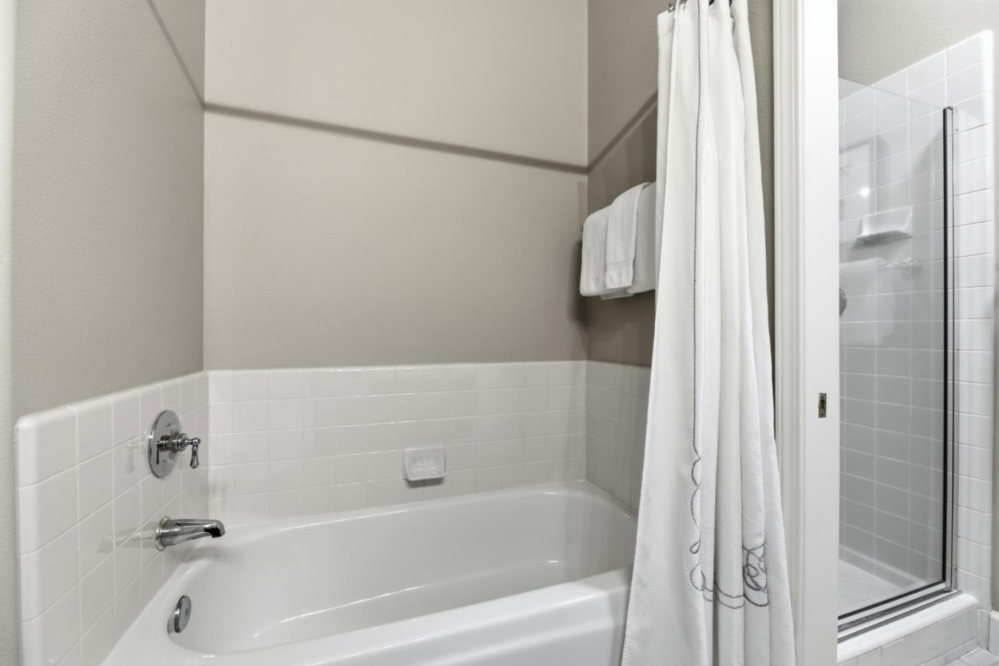 Detail Gallery Image 40 of 63 For 1134 Falcon Ridge Ct, San Jose,  CA 95120 - 5 Beds | 3/1 Baths