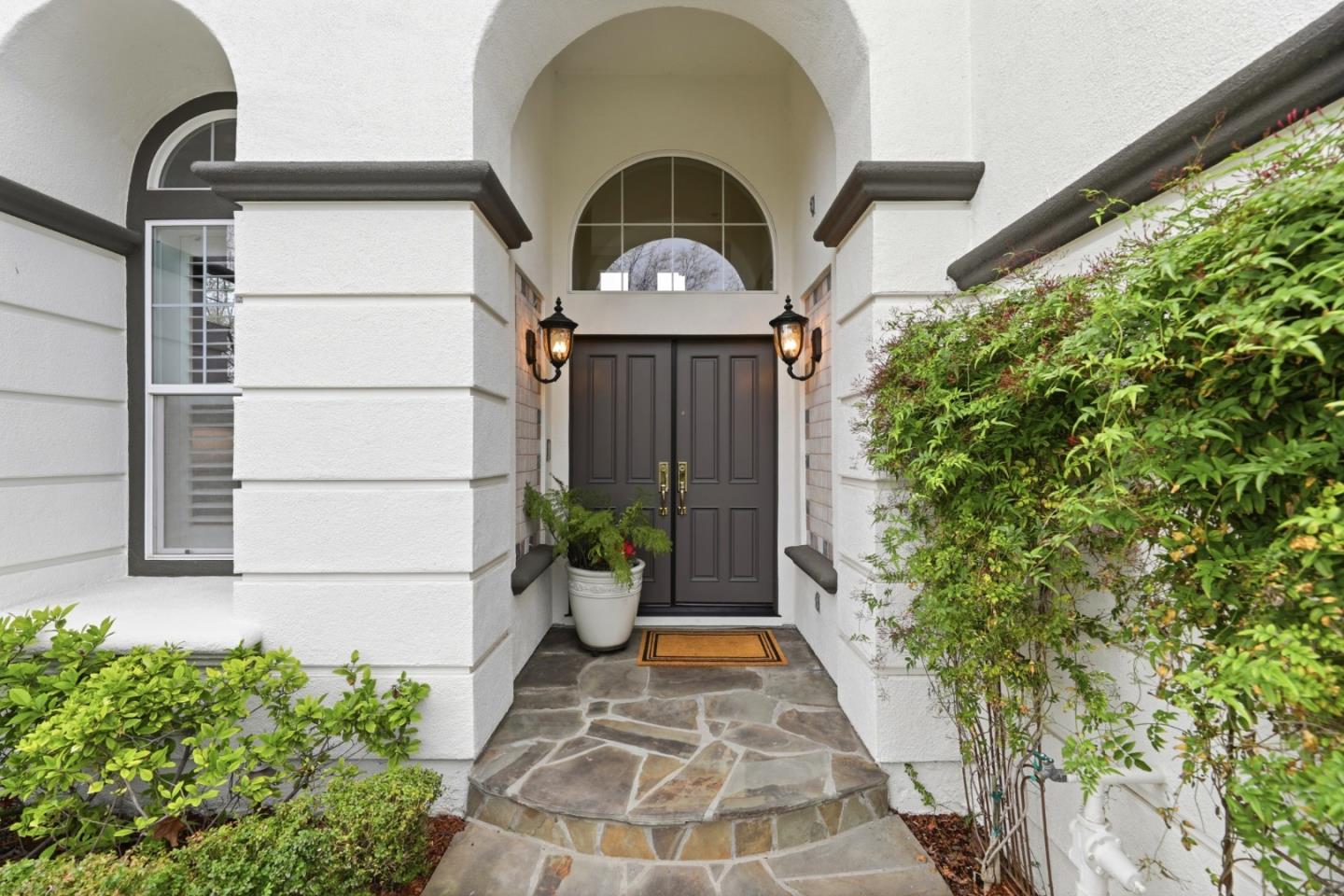 Detail Gallery Image 5 of 63 For 1134 Falcon Ridge Ct, San Jose,  CA 95120 - 5 Beds | 3/1 Baths