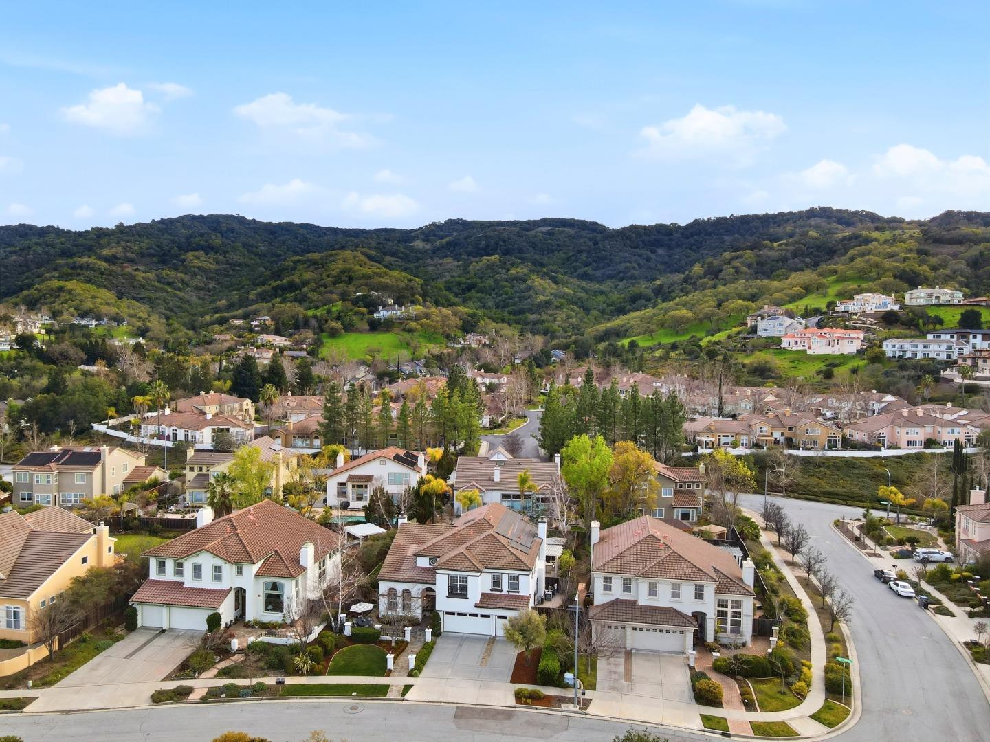 Detail Gallery Image 51 of 63 For 1134 Falcon Ridge Ct, San Jose,  CA 95120 - 5 Beds | 3/1 Baths