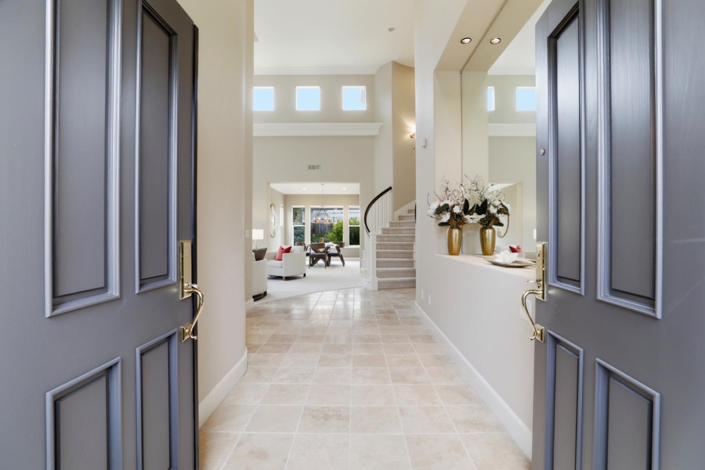 Detail Gallery Image 6 of 63 For 1134 Falcon Ridge Ct, San Jose,  CA 95120 - 5 Beds | 3/1 Baths