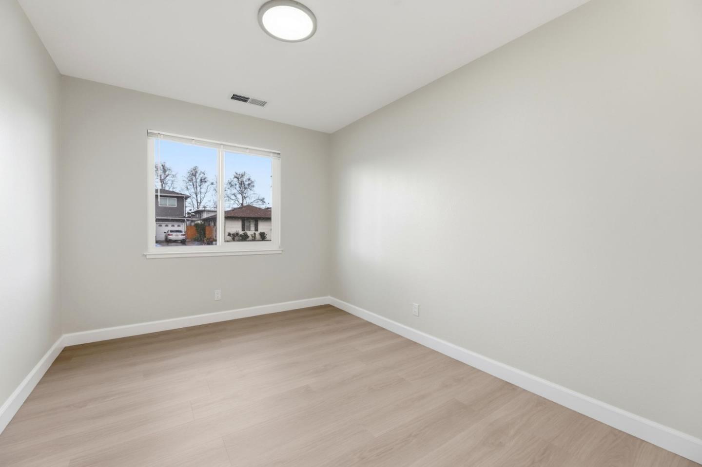 Detail Gallery Image 18 of 31 For 757 Melannie, San Jose,  CA 95116 - 4 Beds | 2 Baths