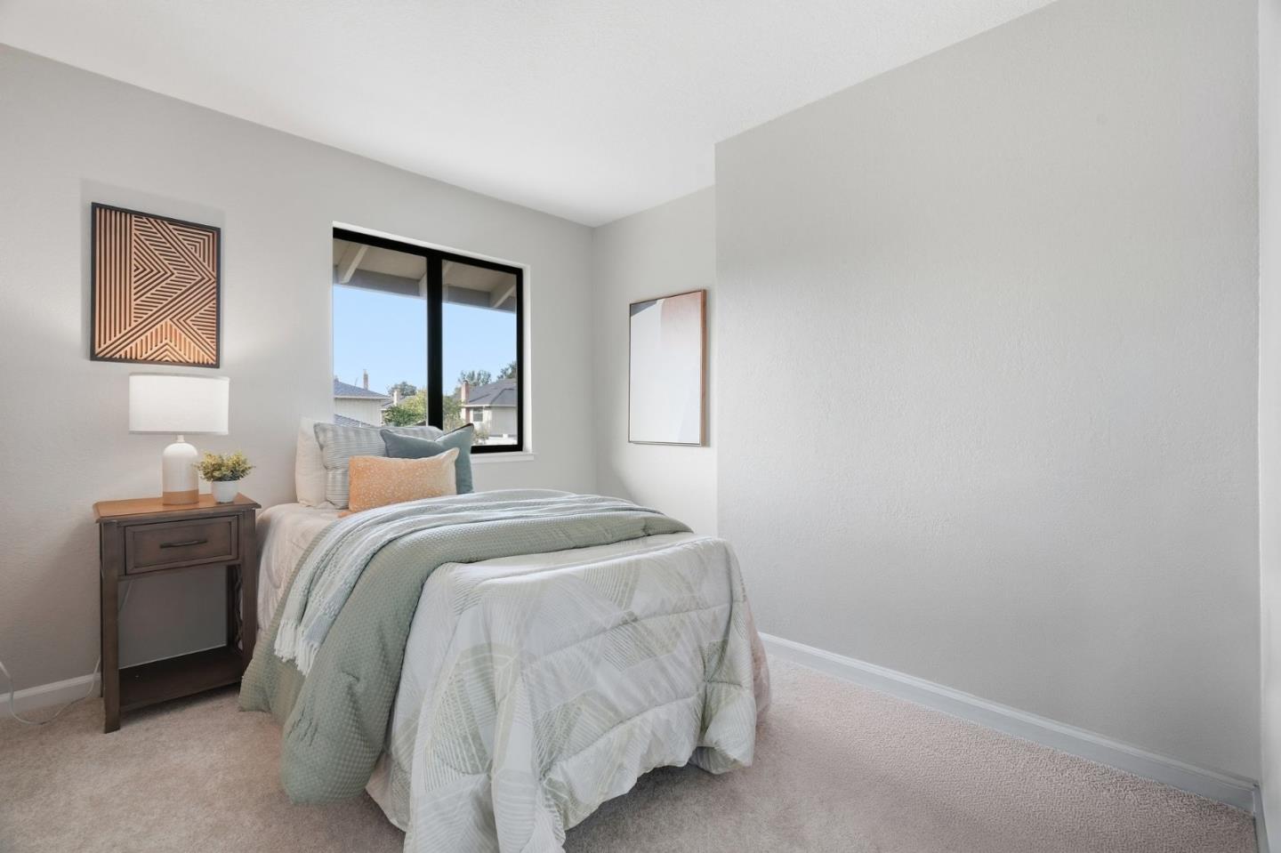 Detail Gallery Image 14 of 30 For 18953 Sara Park Cir, Saratoga,  CA 95070 - 3 Beds | 2 Baths