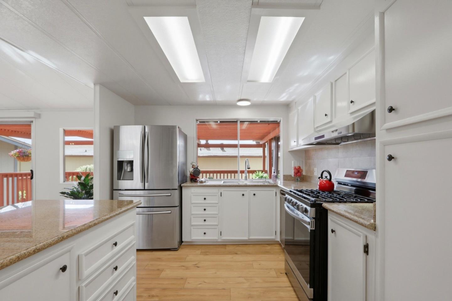 Detail Gallery Image 6 of 29 For 242 Mountain Springs Dr #242,  San Jose,  CA 95136 - 3 Beds | 2 Baths