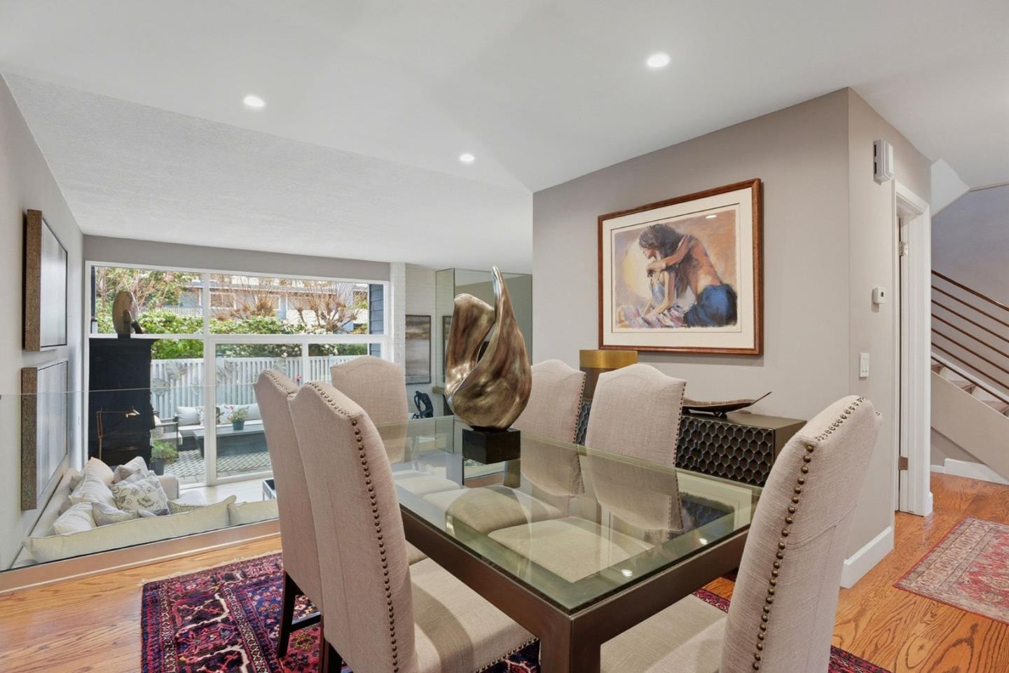 Detail Gallery Image 16 of 34 For 653 Fox Ct, Redwood City,  CA 94061 - 3 Beds | 2/1 Baths