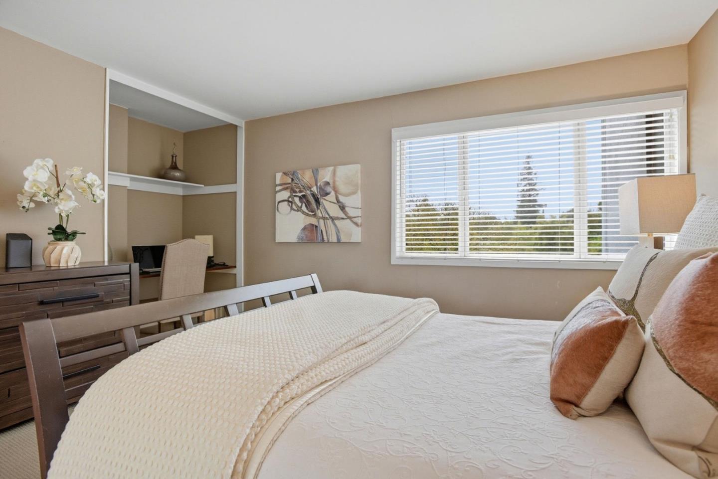 Detail Gallery Image 20 of 34 For 653 Fox Ct, Redwood City,  CA 94061 - 3 Beds | 2/1 Baths