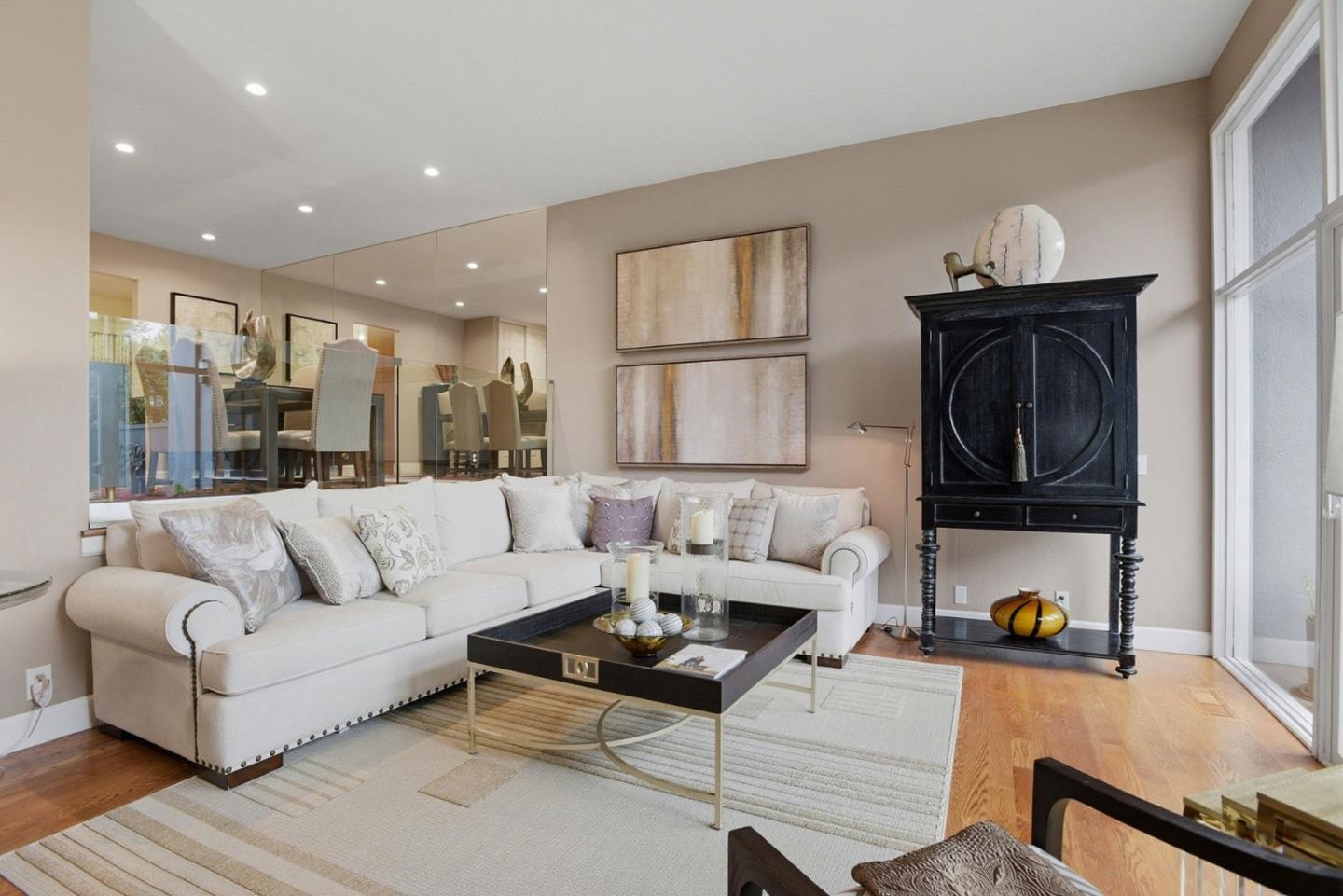 Detail Gallery Image 7 of 34 For 653 Fox Ct, Redwood City,  CA 94061 - 3 Beds | 2/1 Baths