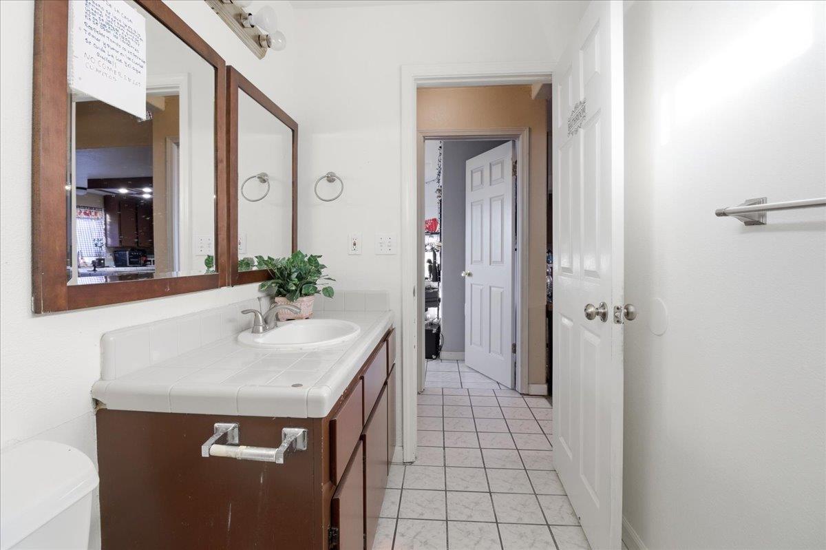 Detail Gallery Image 22 of 27 For 101 Westside Blvd, Hollister,  CA 95023 - 3 Beds | 2 Baths