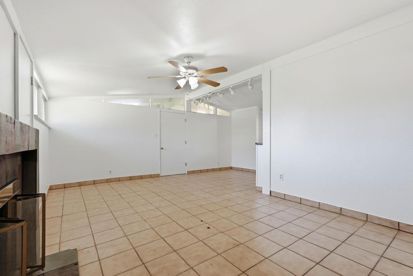 203 West Pearl Avenue, Stockton, CA, 95207