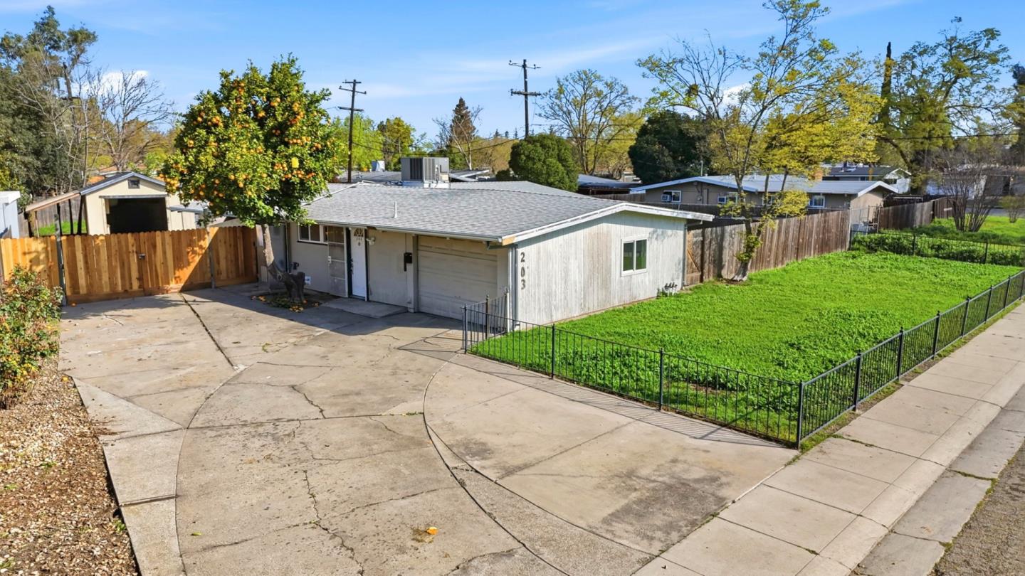 Detail Gallery Image 51 of 69 For 203 W Pearl Ave, Stockton,  CA 95207 - 4 Beds | 2 Baths