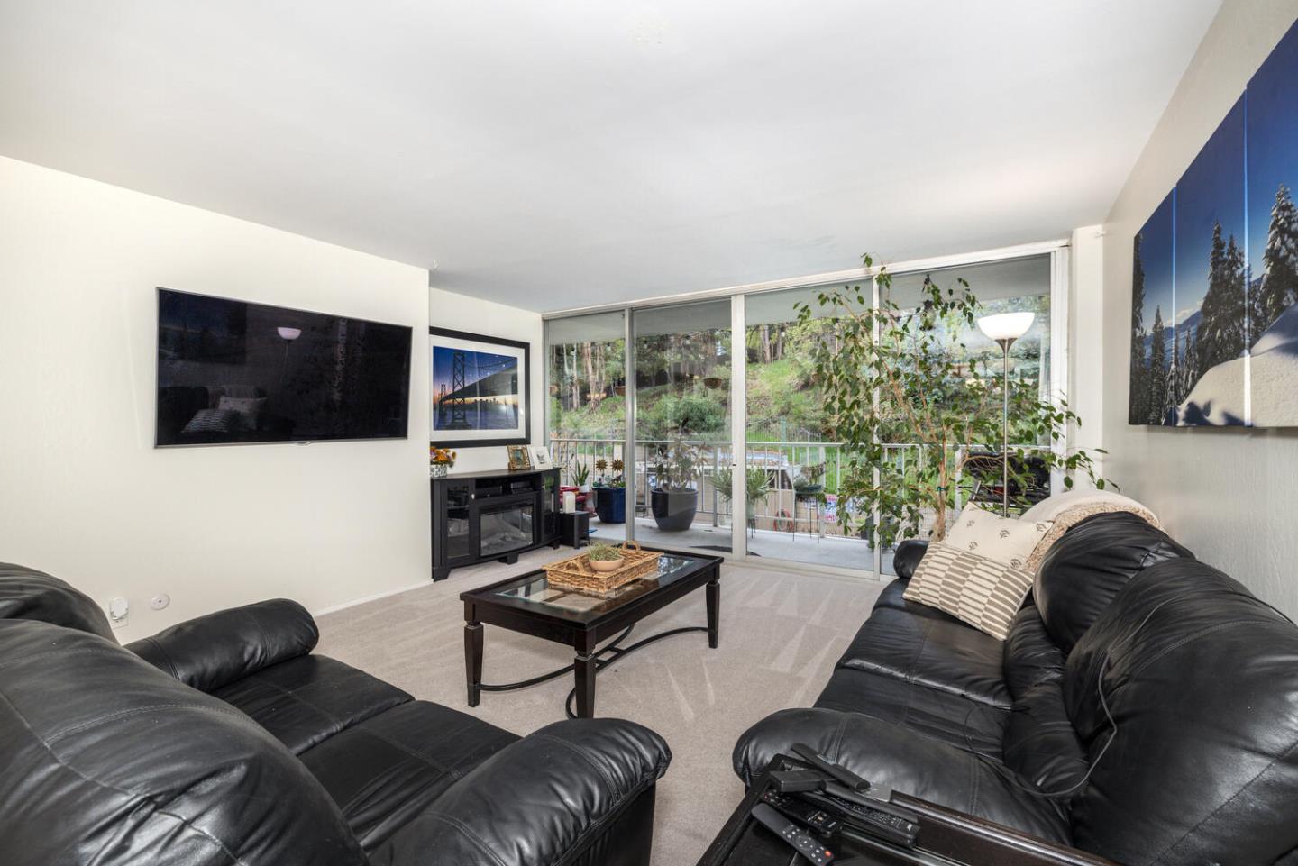 Detail Gallery Image 10 of 39 For 400 Davey Glen Rd #4503,  Belmont,  CA 94002 - 1 Beds | 1 Baths