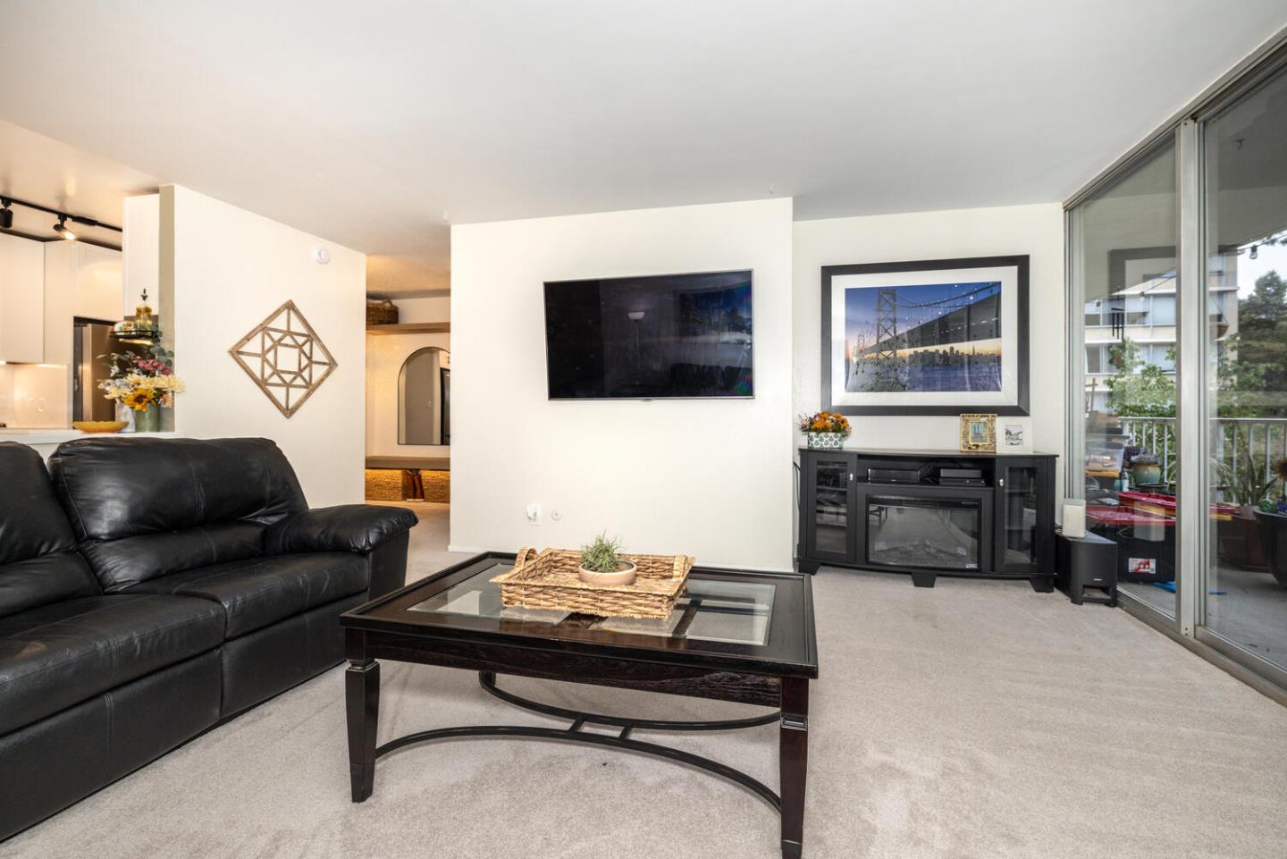 Detail Gallery Image 11 of 39 For 400 Davey Glen Rd #4503,  Belmont,  CA 94002 - 1 Beds | 1 Baths