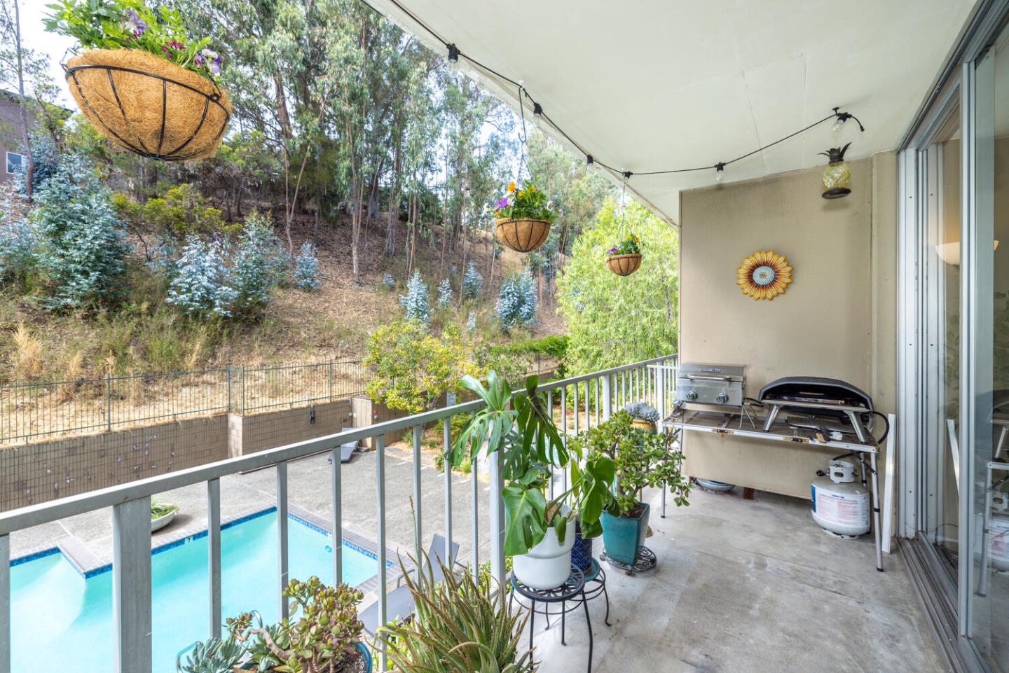 Detail Gallery Image 17 of 39 For 400 Davey Glen Rd #4503,  Belmont,  CA 94002 - 1 Beds | 1 Baths