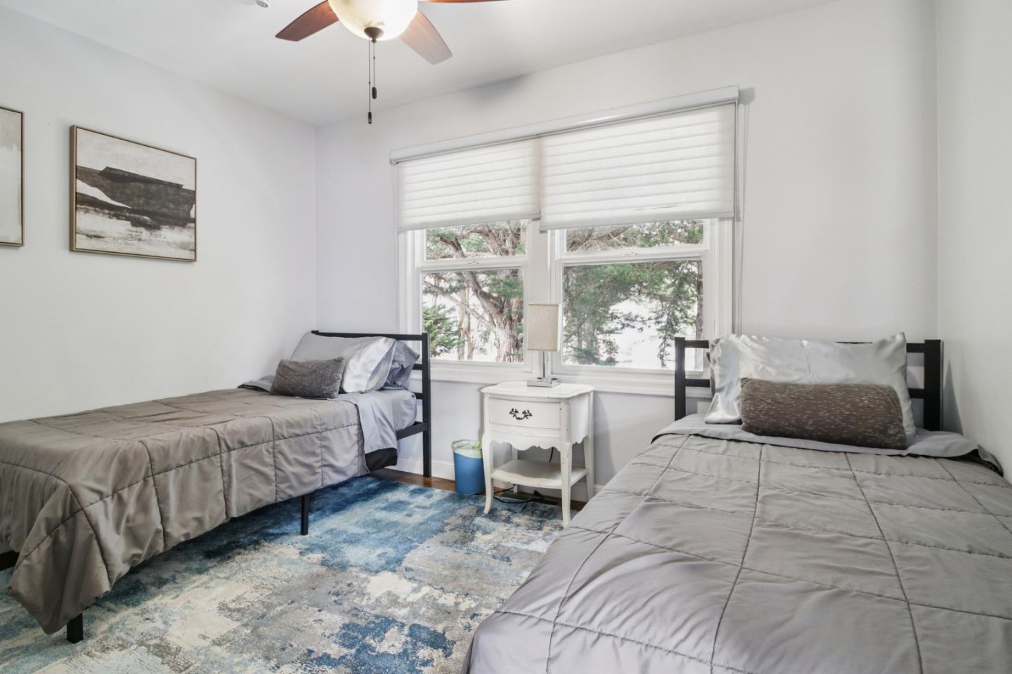 Detail Gallery Image 24 of 95 For 347 Manor Dr, Pacifica,  CA 94044 - 3 Beds | 3 Baths