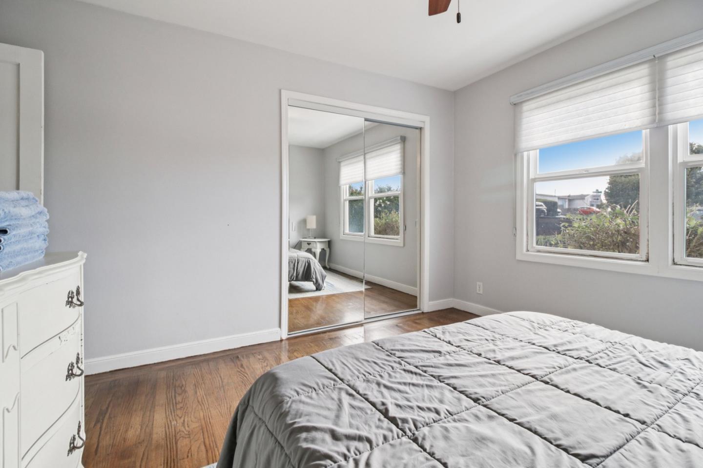 Detail Gallery Image 30 of 95 For 347 Manor Dr, Pacifica,  CA 94044 - 3 Beds | 3 Baths