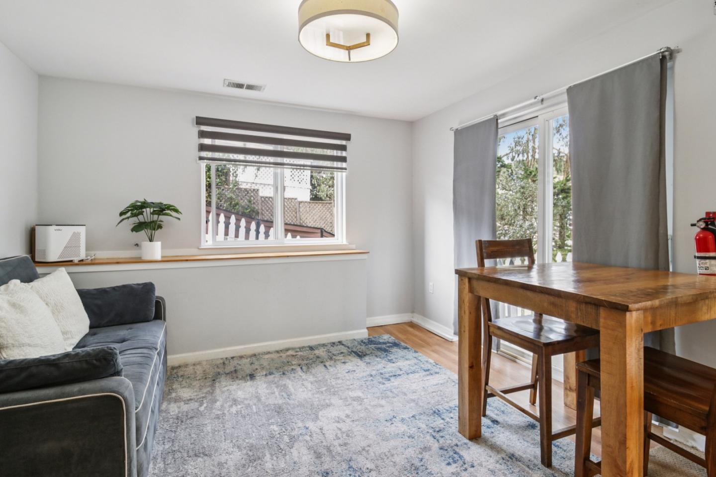 Detail Gallery Image 35 of 95 For 347 Manor Dr, Pacifica,  CA 94044 - 3 Beds | 3 Baths