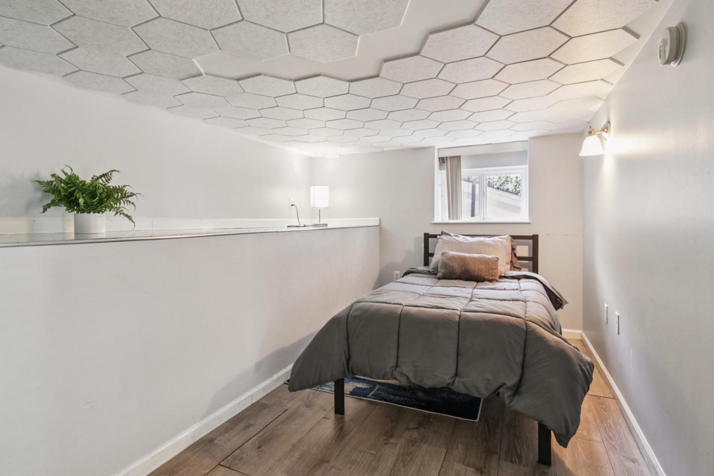 Detail Gallery Image 42 of 95 For 347 Manor Dr, Pacifica,  CA 94044 - 3 Beds | 3 Baths