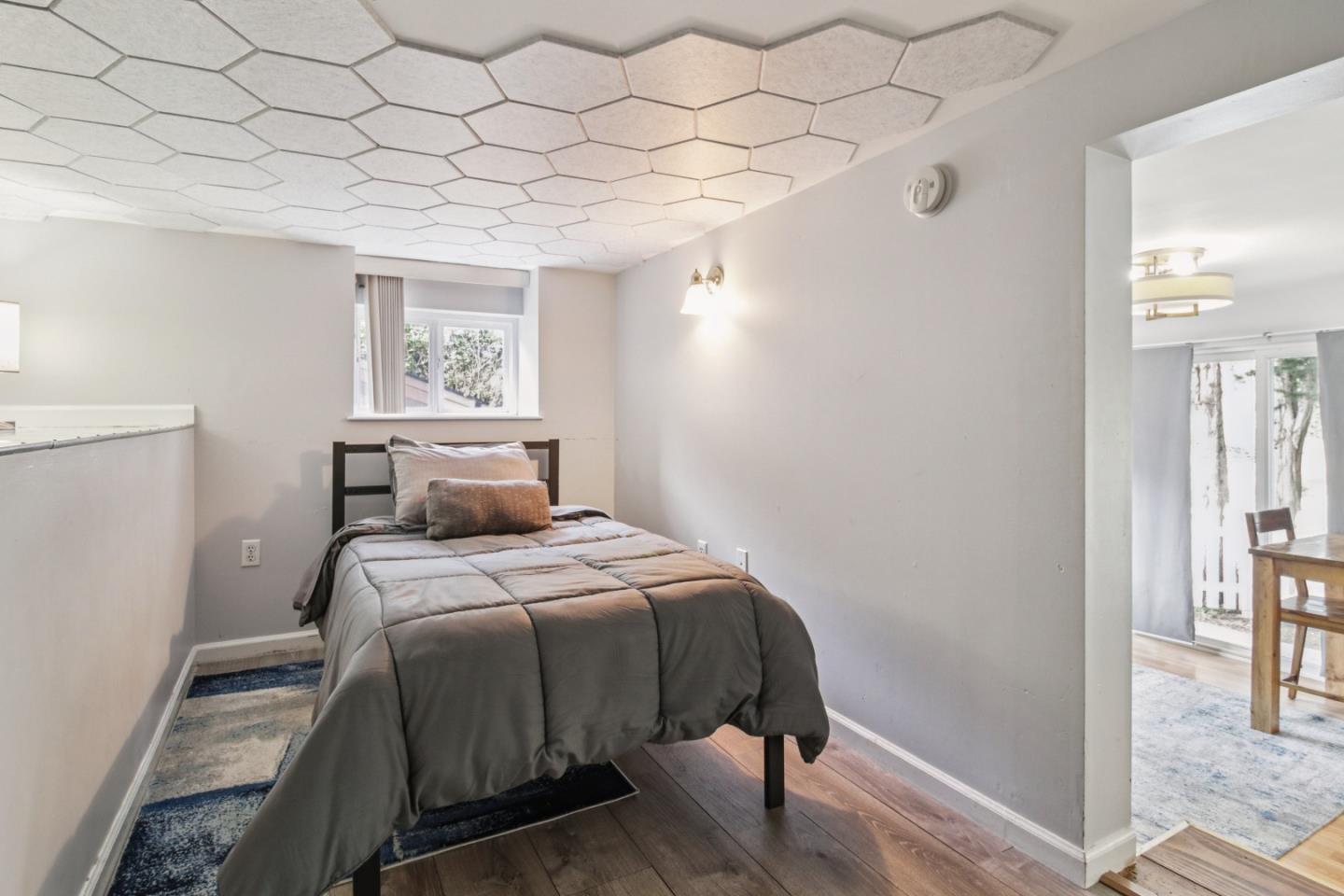 Detail Gallery Image 43 of 95 For 347 Manor Dr, Pacifica,  CA 94044 - 3 Beds | 3 Baths