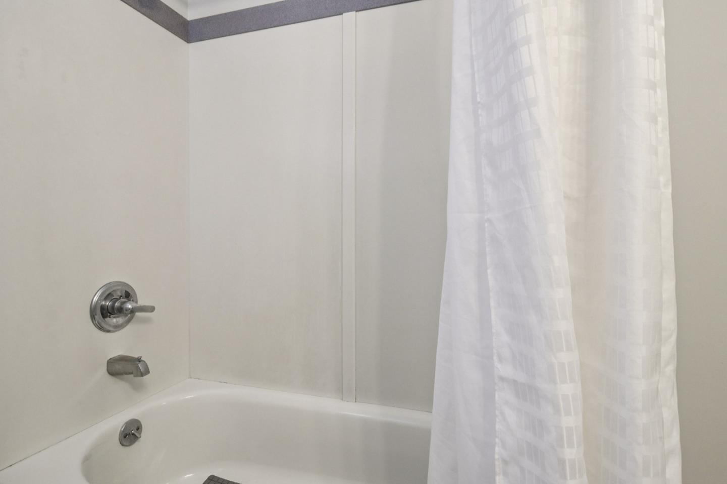 Detail Gallery Image 48 of 95 For 347 Manor Dr, Pacifica,  CA 94044 - 3 Beds | 3 Baths